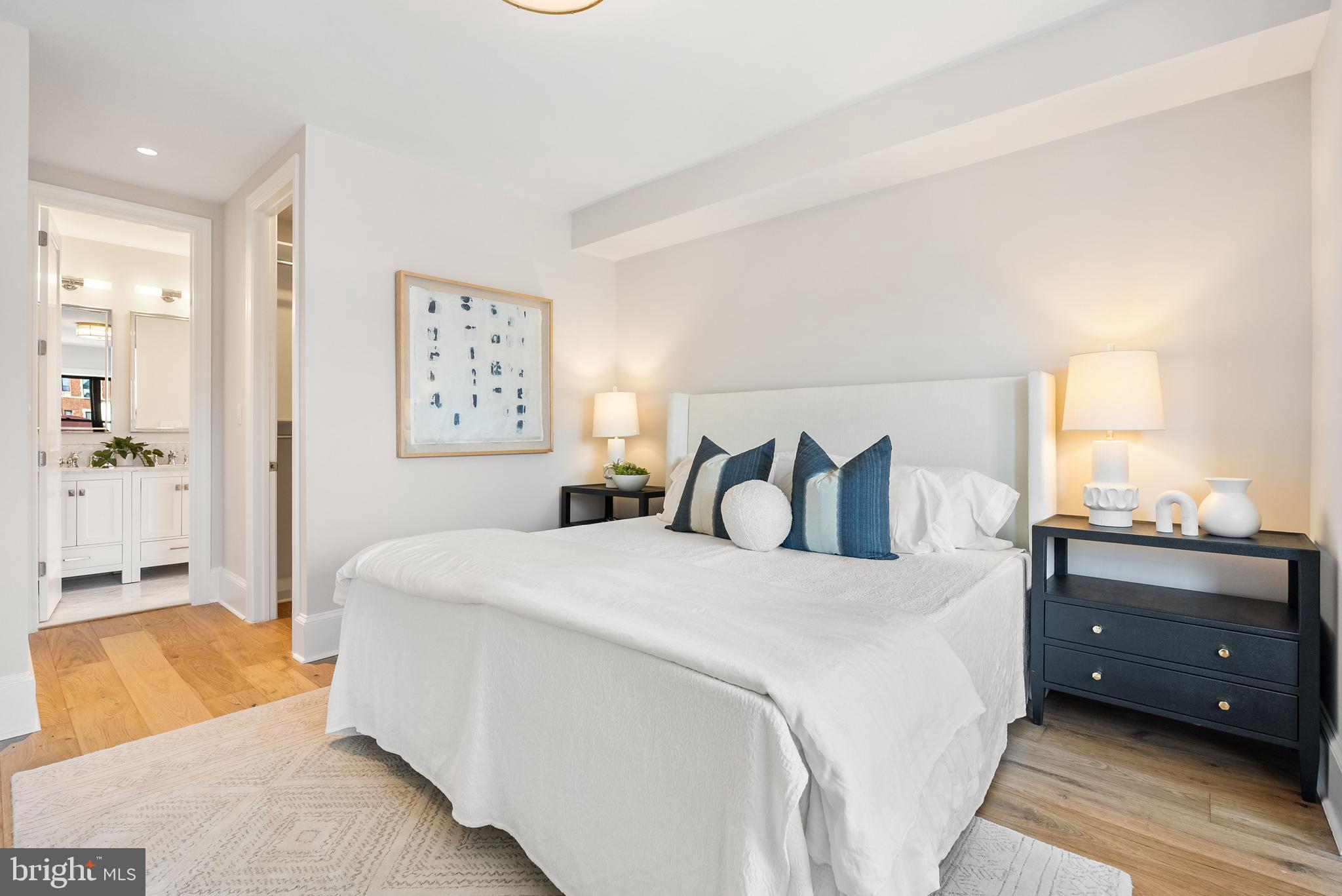 LOGAN CIRCLE - Residential