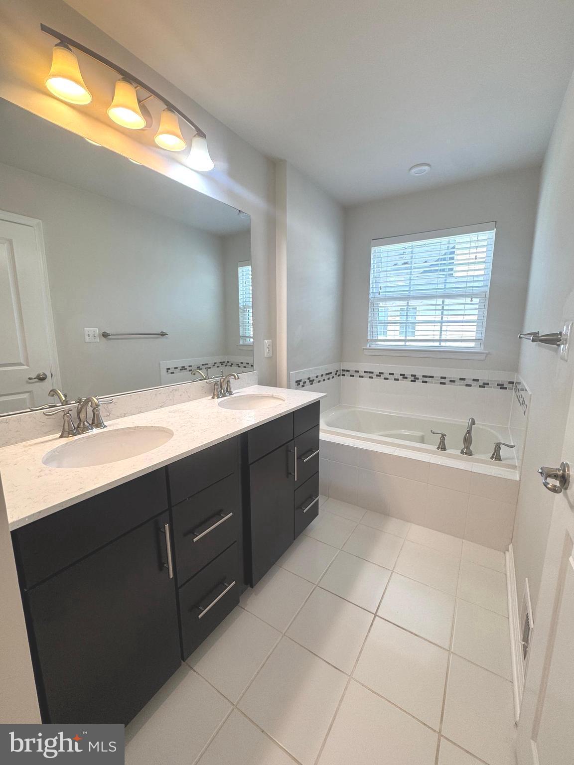 GREENBELT STATION - Residential