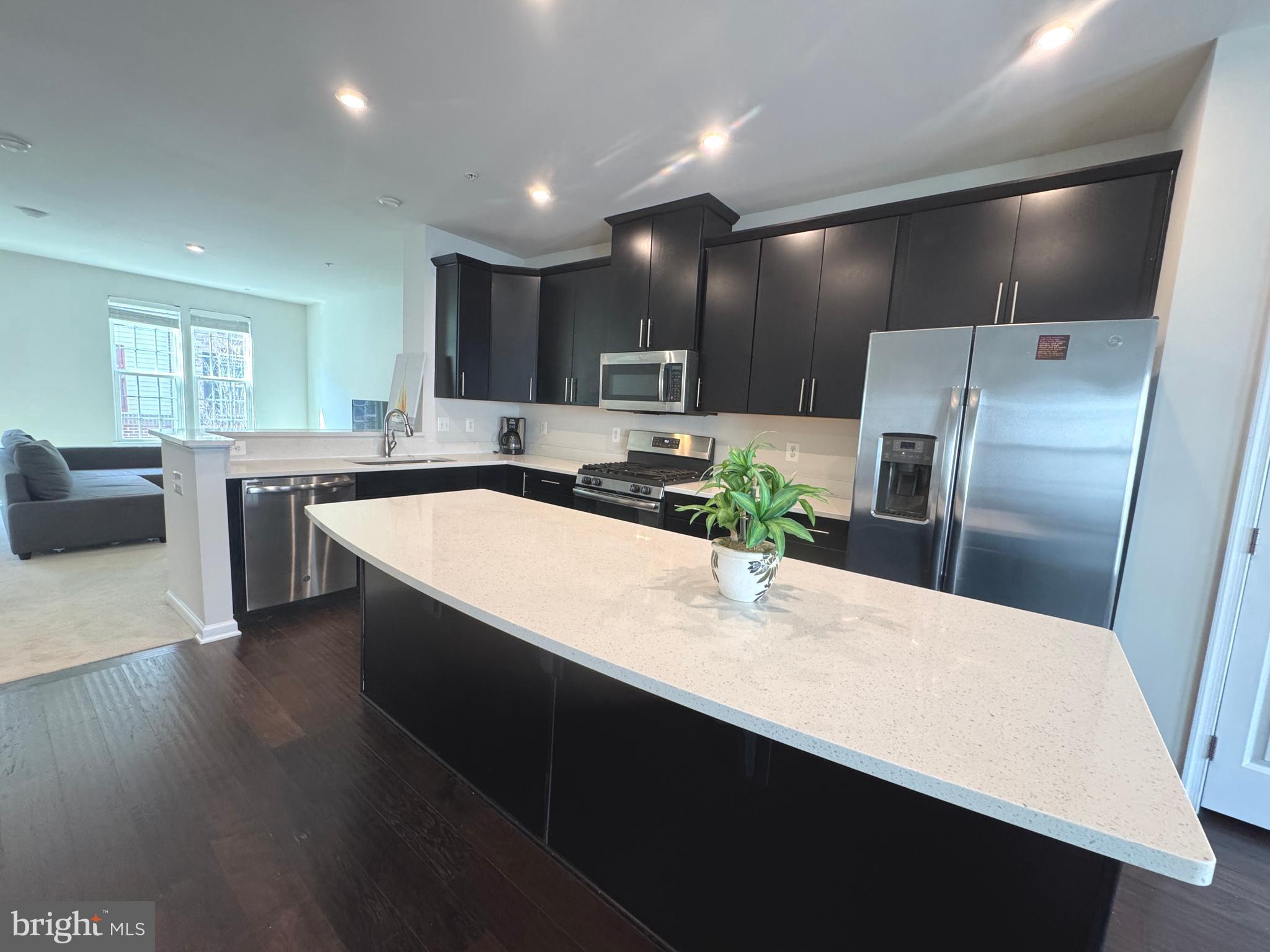 GREENBELT STATION - Residential