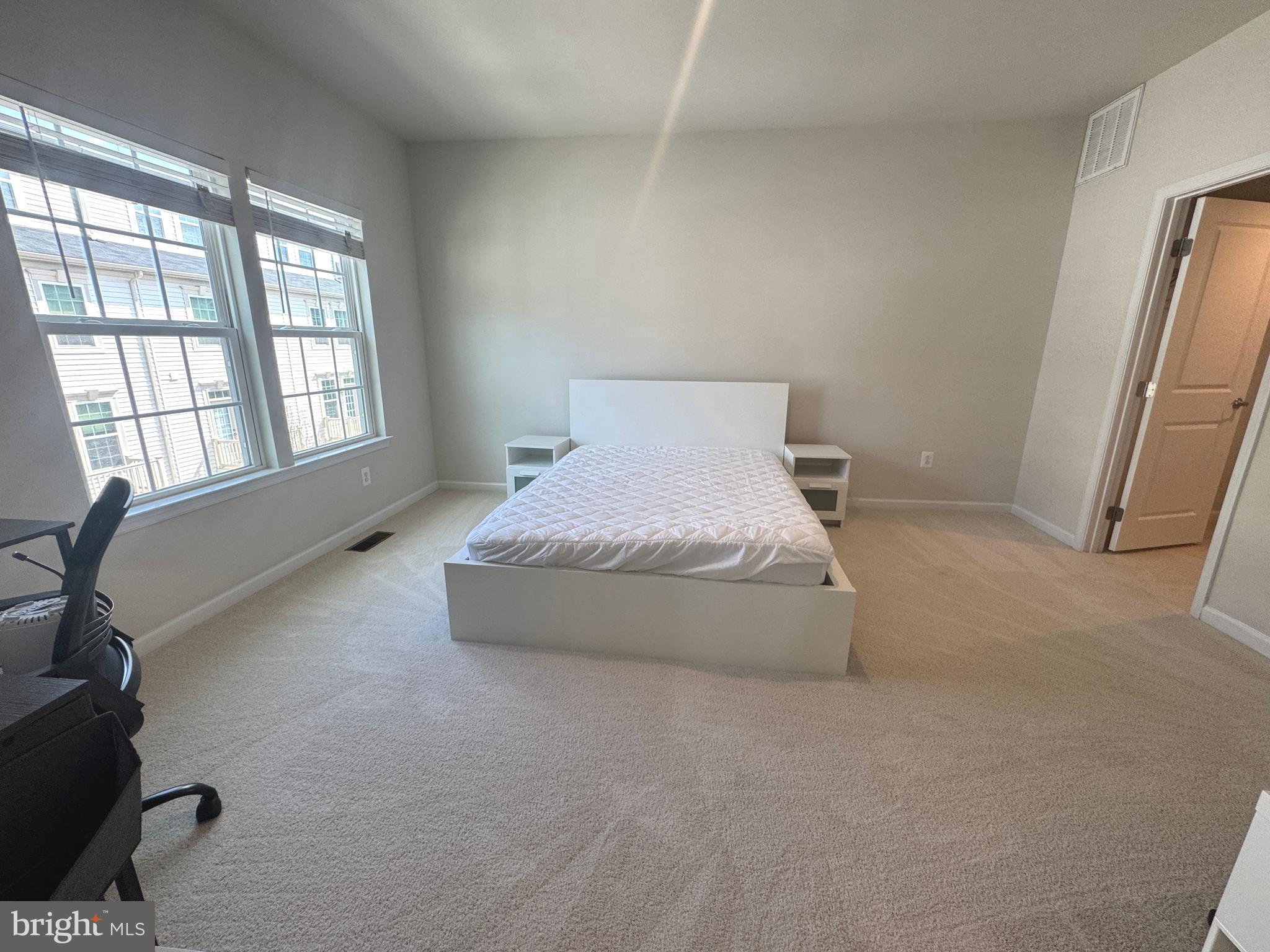 GREENBELT STATION - Residential