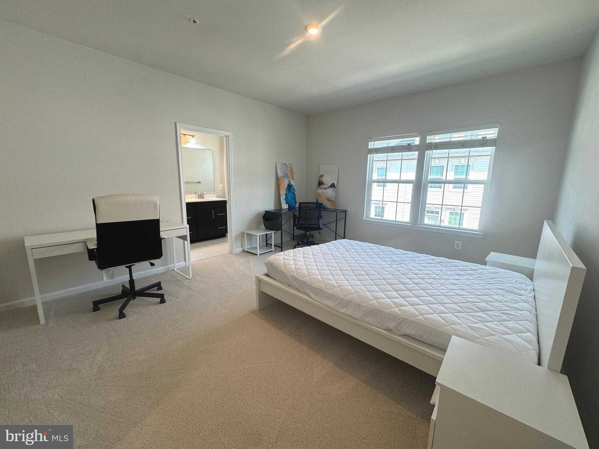 GREENBELT STATION - Residential