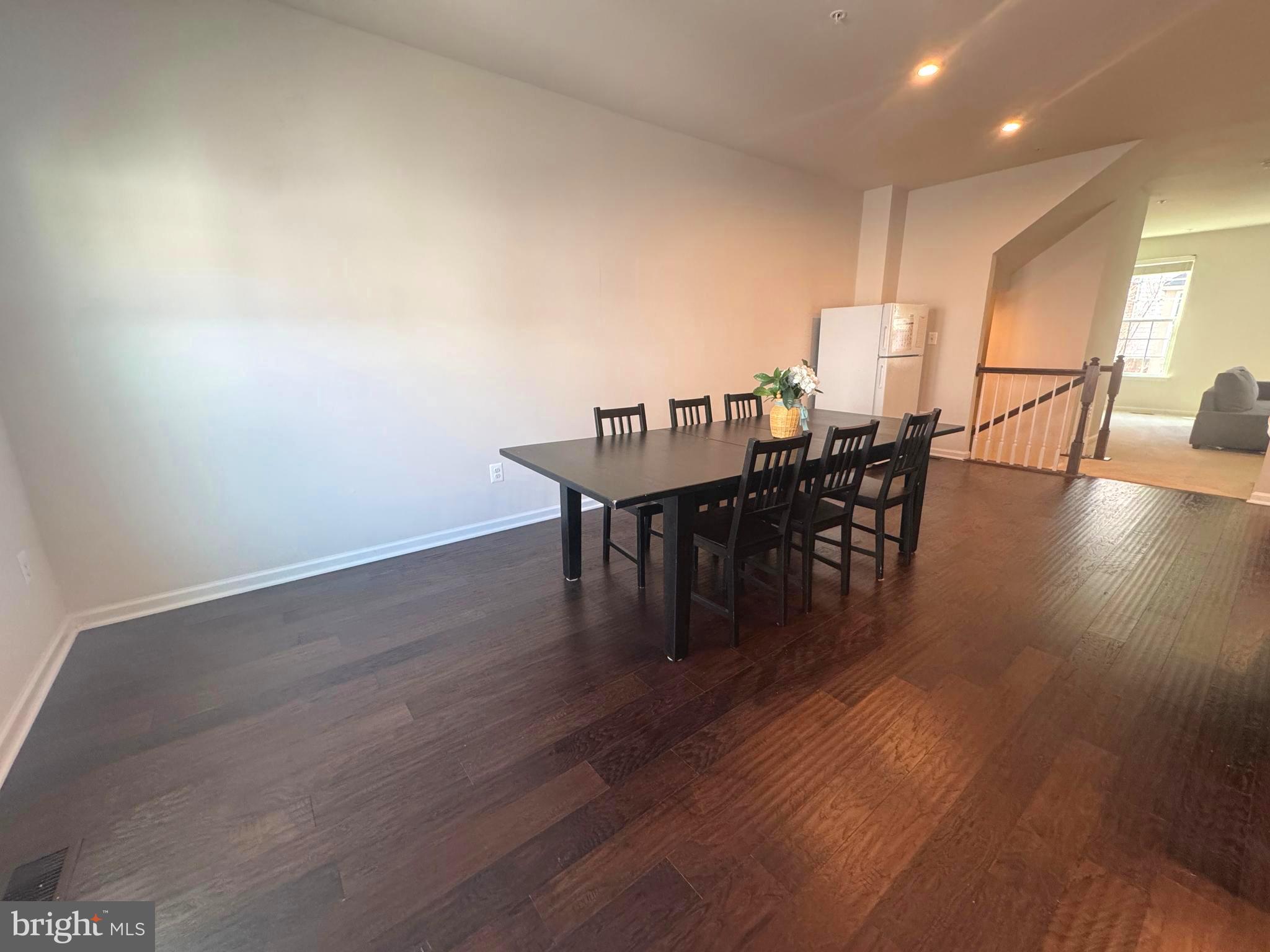 GREENBELT STATION - Residential