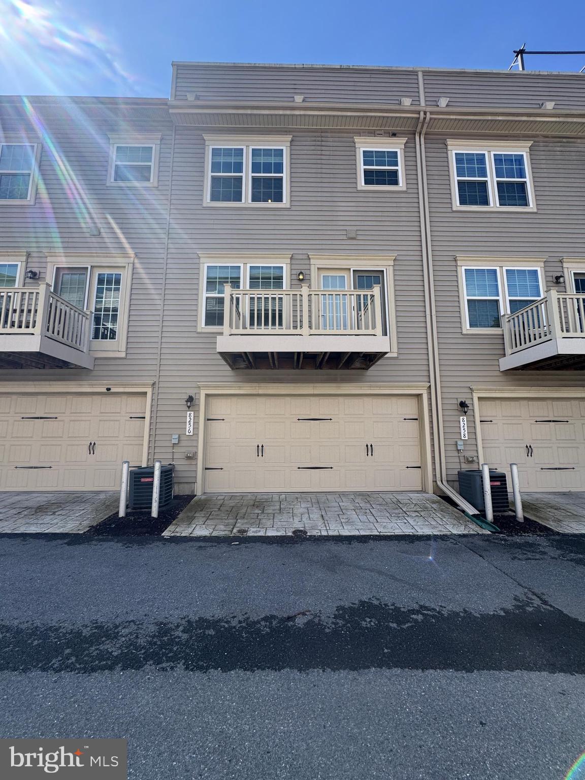 GREENBELT STATION - Residential