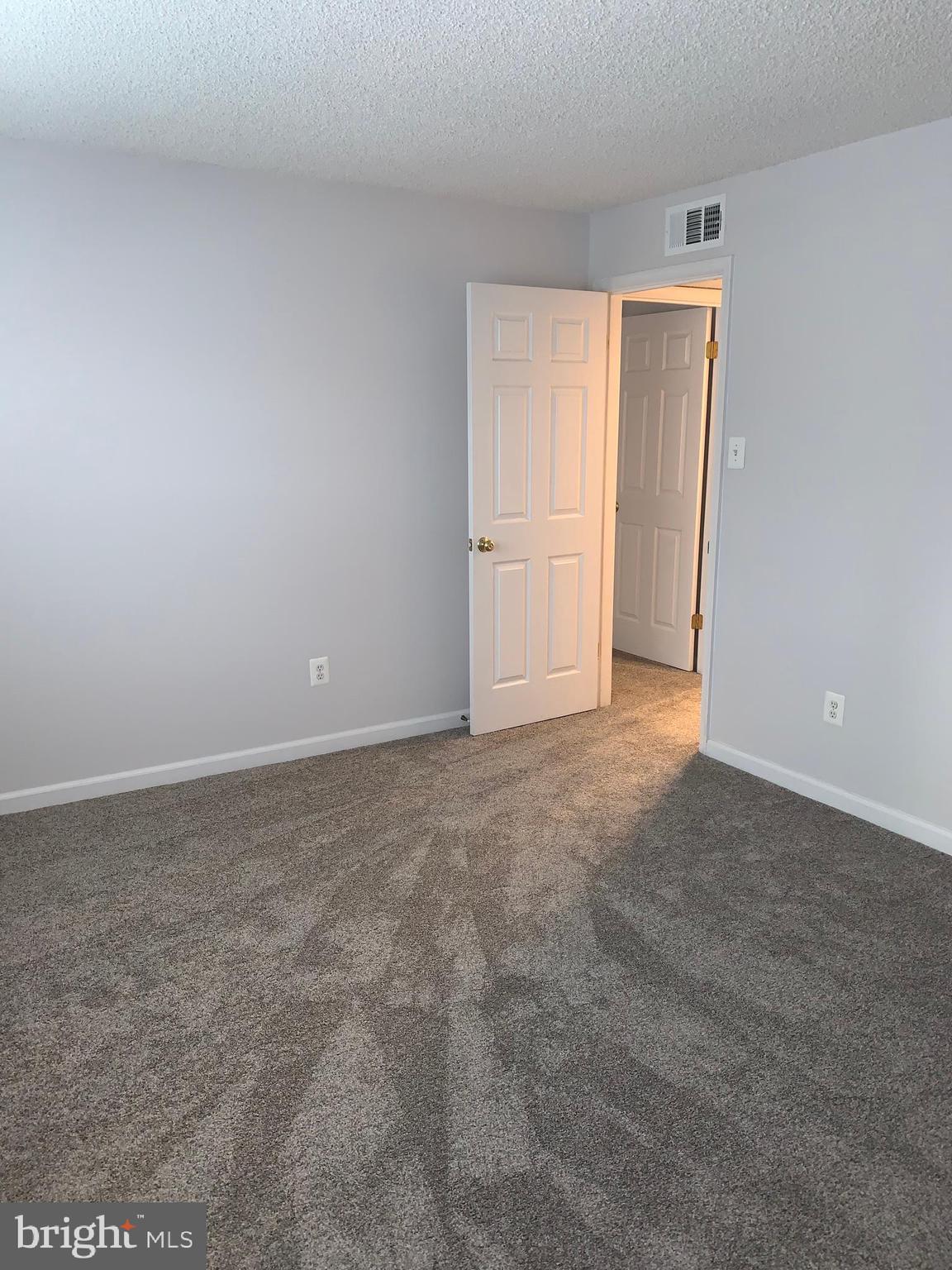 SECOND ANTIETAM - Residential Lease