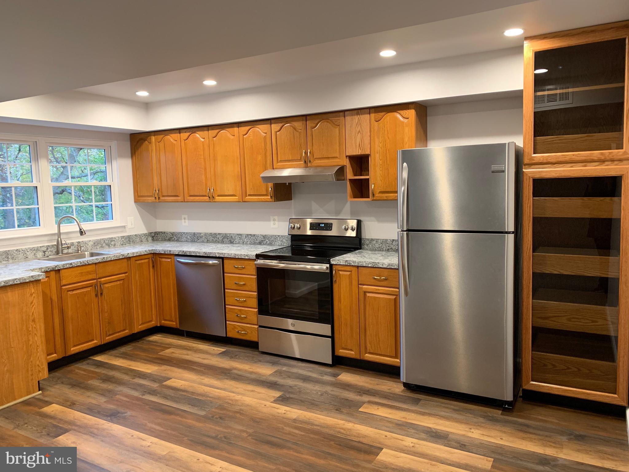 SECOND ANTIETAM - Residential Lease