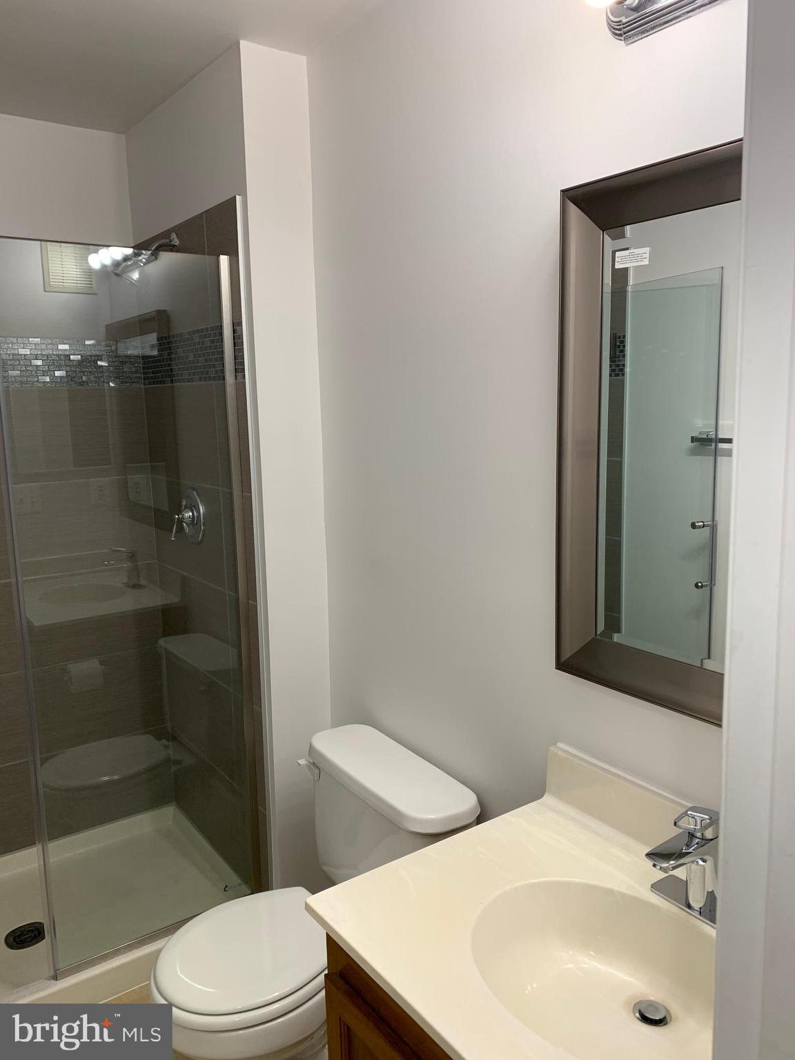 SECOND ANTIETAM - Residential Lease