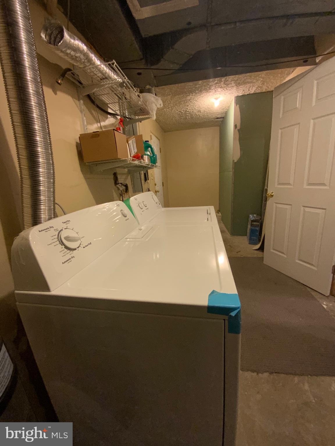 FORESTVILLE CENTER - Residential