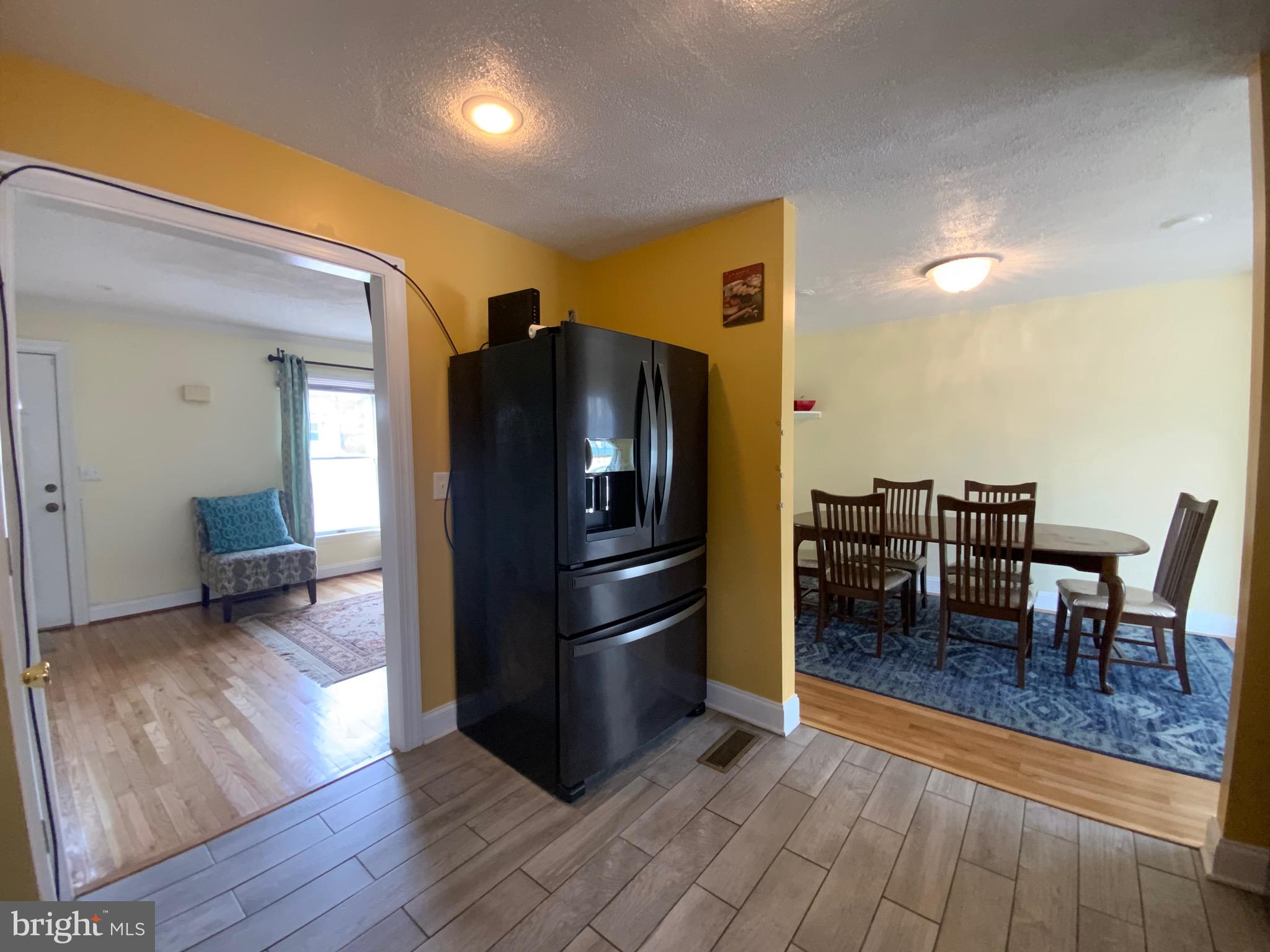 FORESTVILLE CENTER - Residential