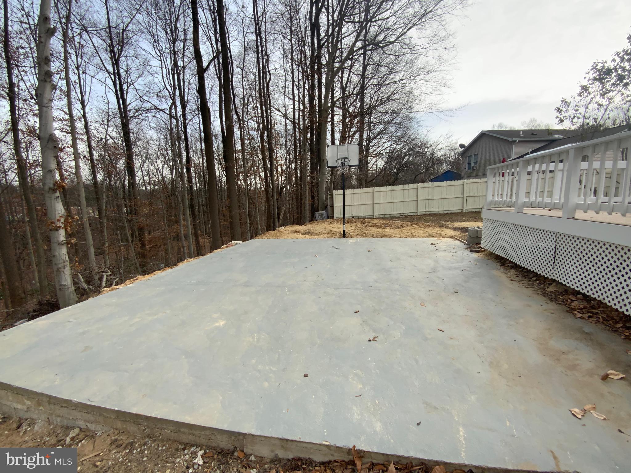 FORESTVILLE CENTER - Residential