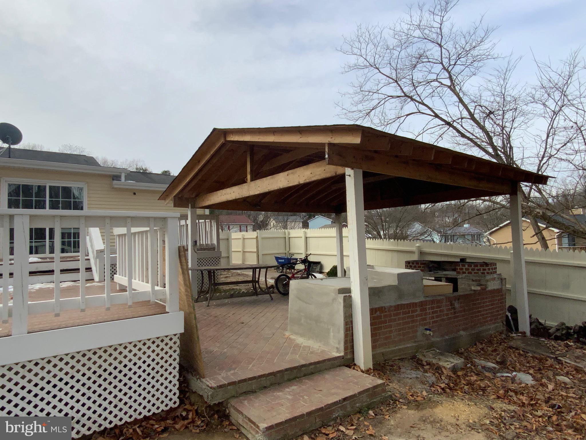 FORESTVILLE CENTER - Residential