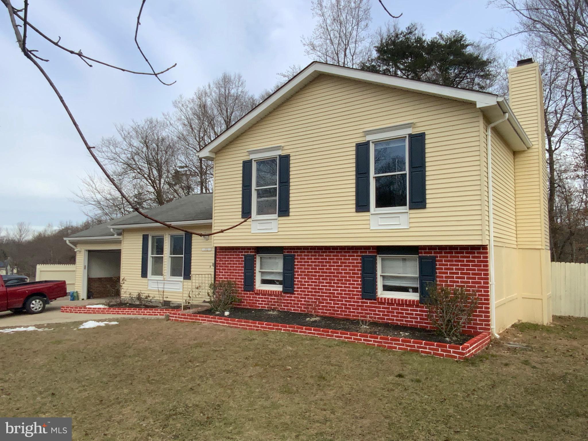 FORESTVILLE CENTER - Residential