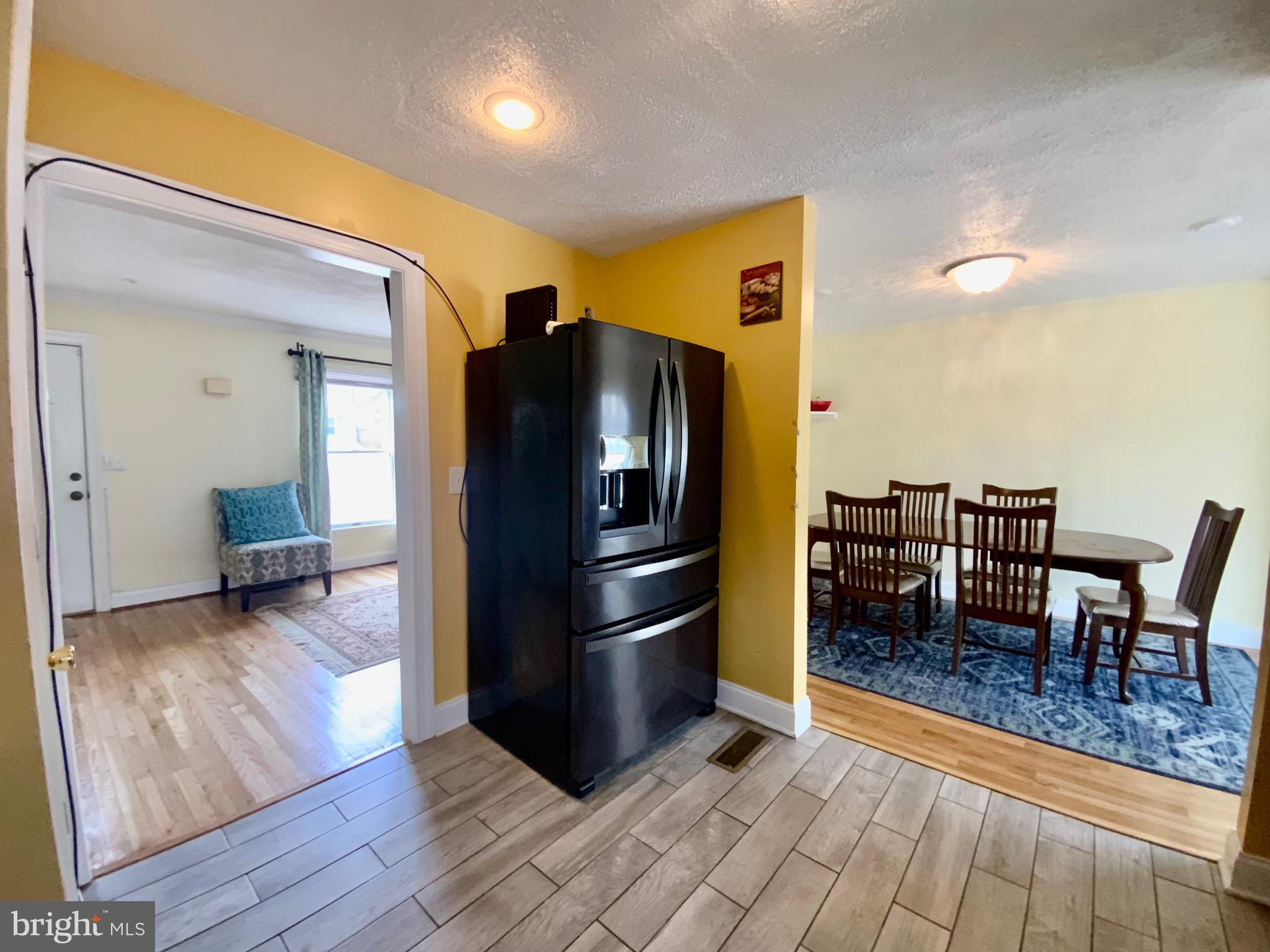 FORESTVILLE CENTER - Residential