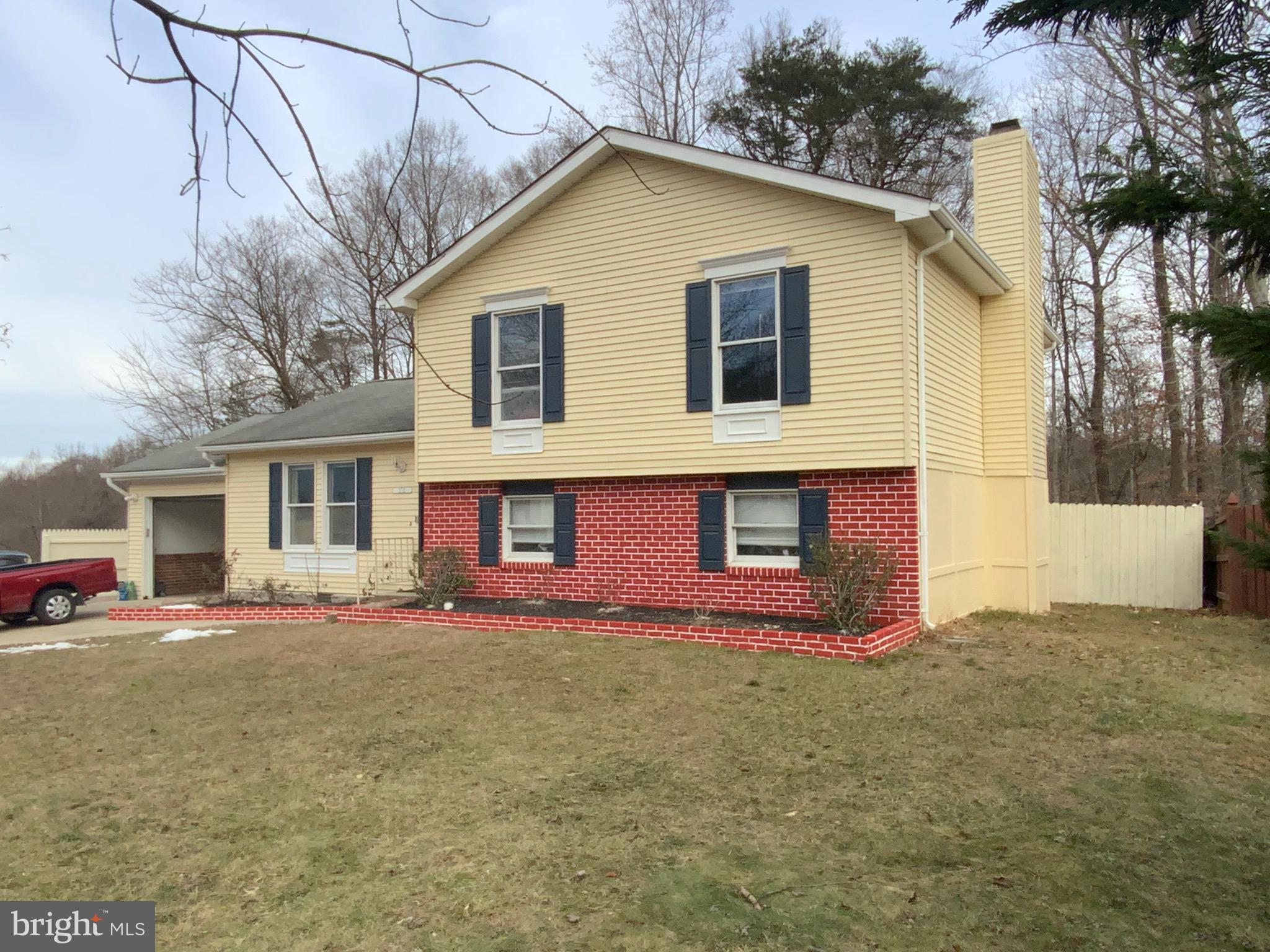 FORESTVILLE CENTER - Residential