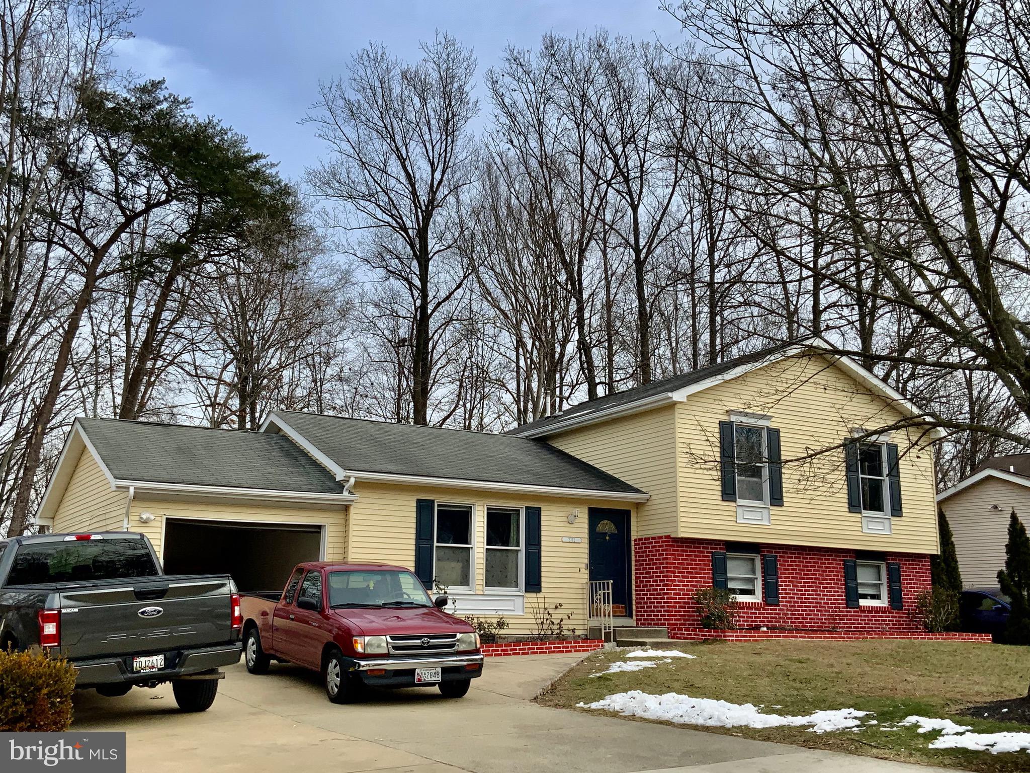 FORESTVILLE CENTER - Residential