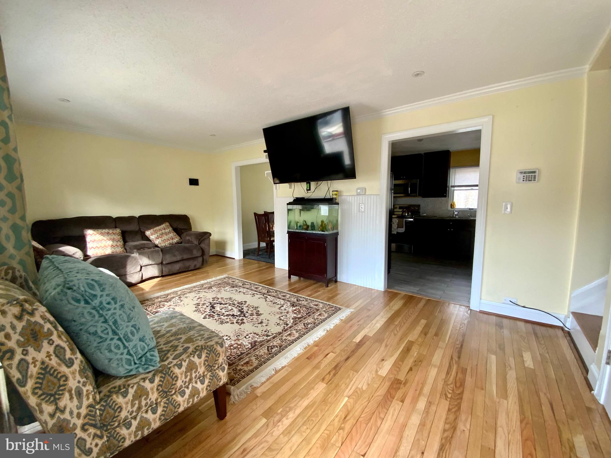 FORESTVILLE CENTER - Residential