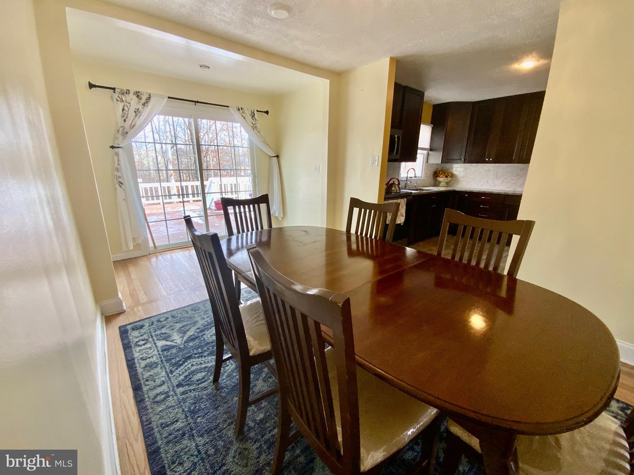 FORESTVILLE CENTER - Residential