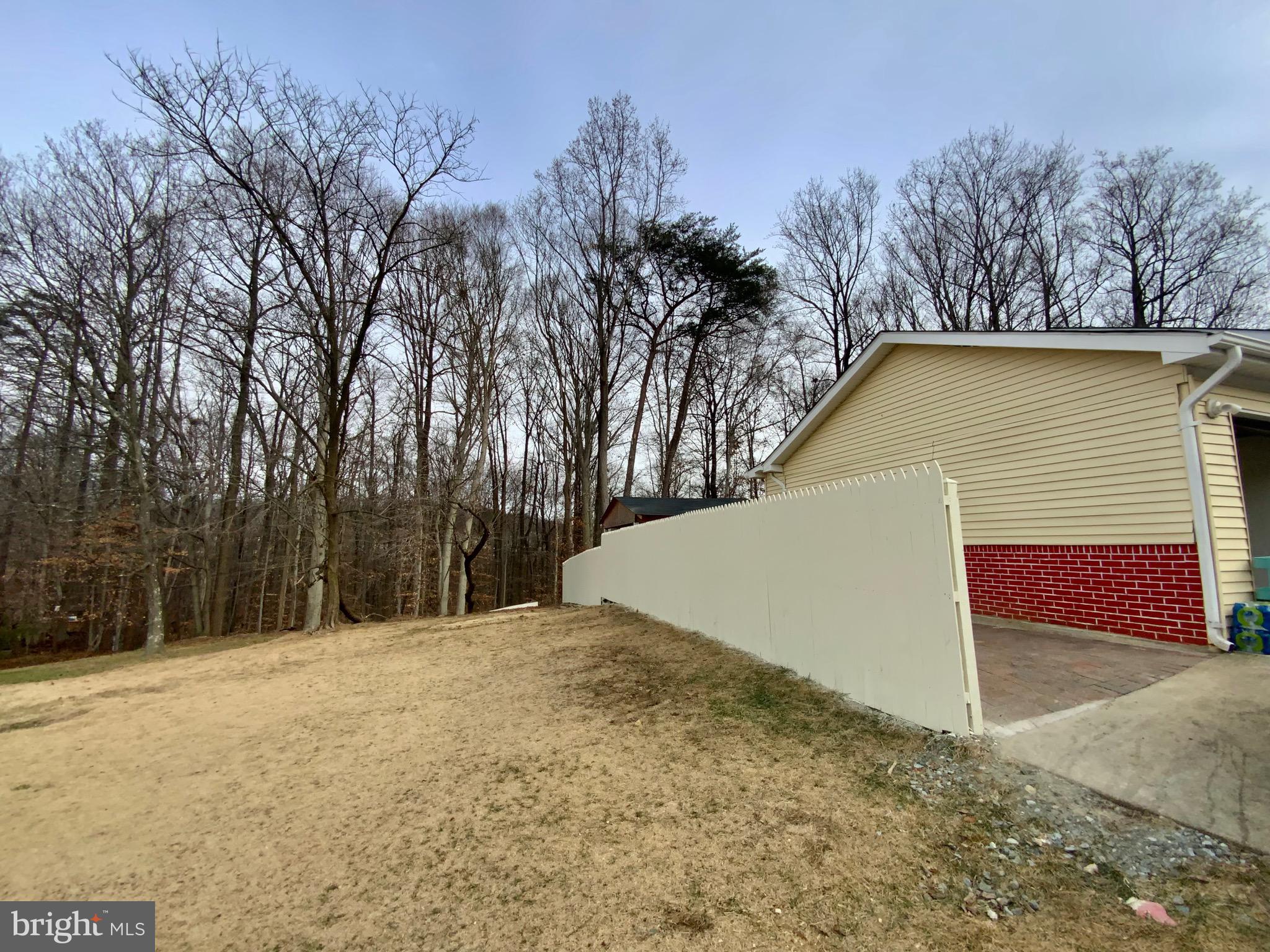 FORESTVILLE CENTER - Residential