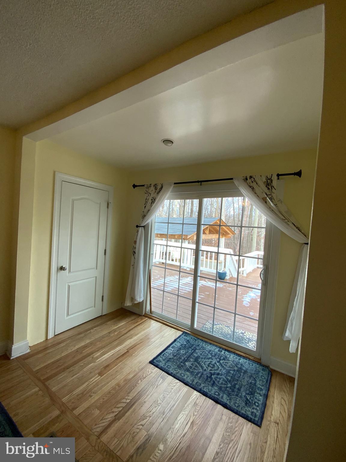 FORESTVILLE CENTER - Residential