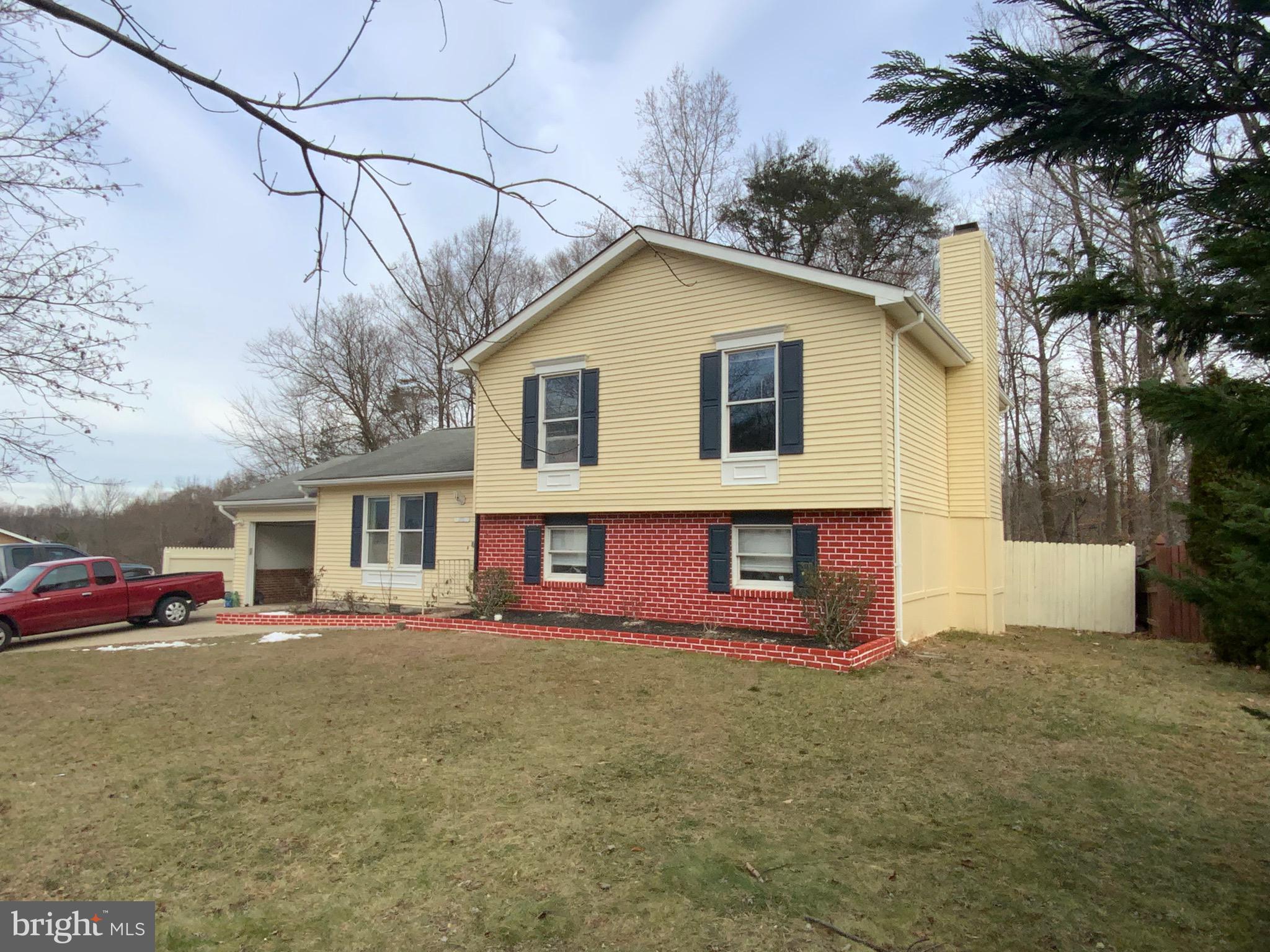 FORESTVILLE CENTER - Residential