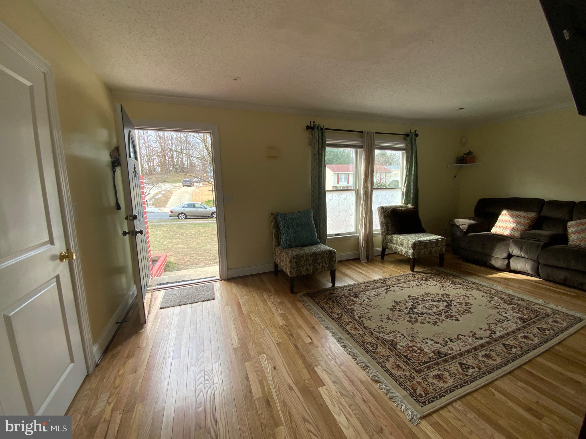 FORESTVILLE CENTER - Residential