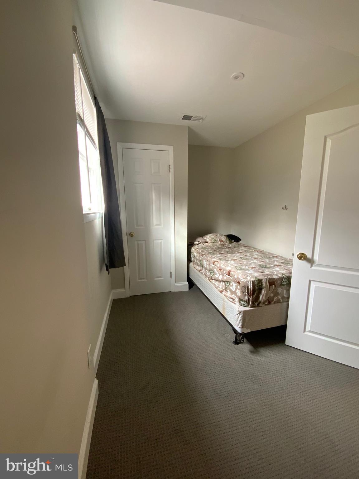 FORESTVILLE CENTER - Residential