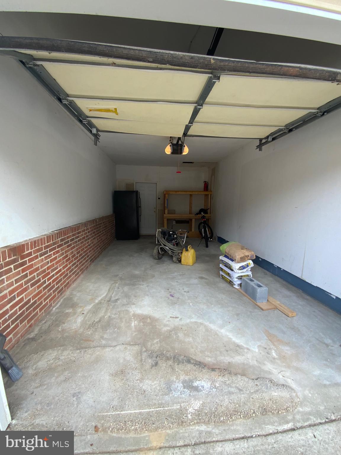 FORESTVILLE CENTER - Residential