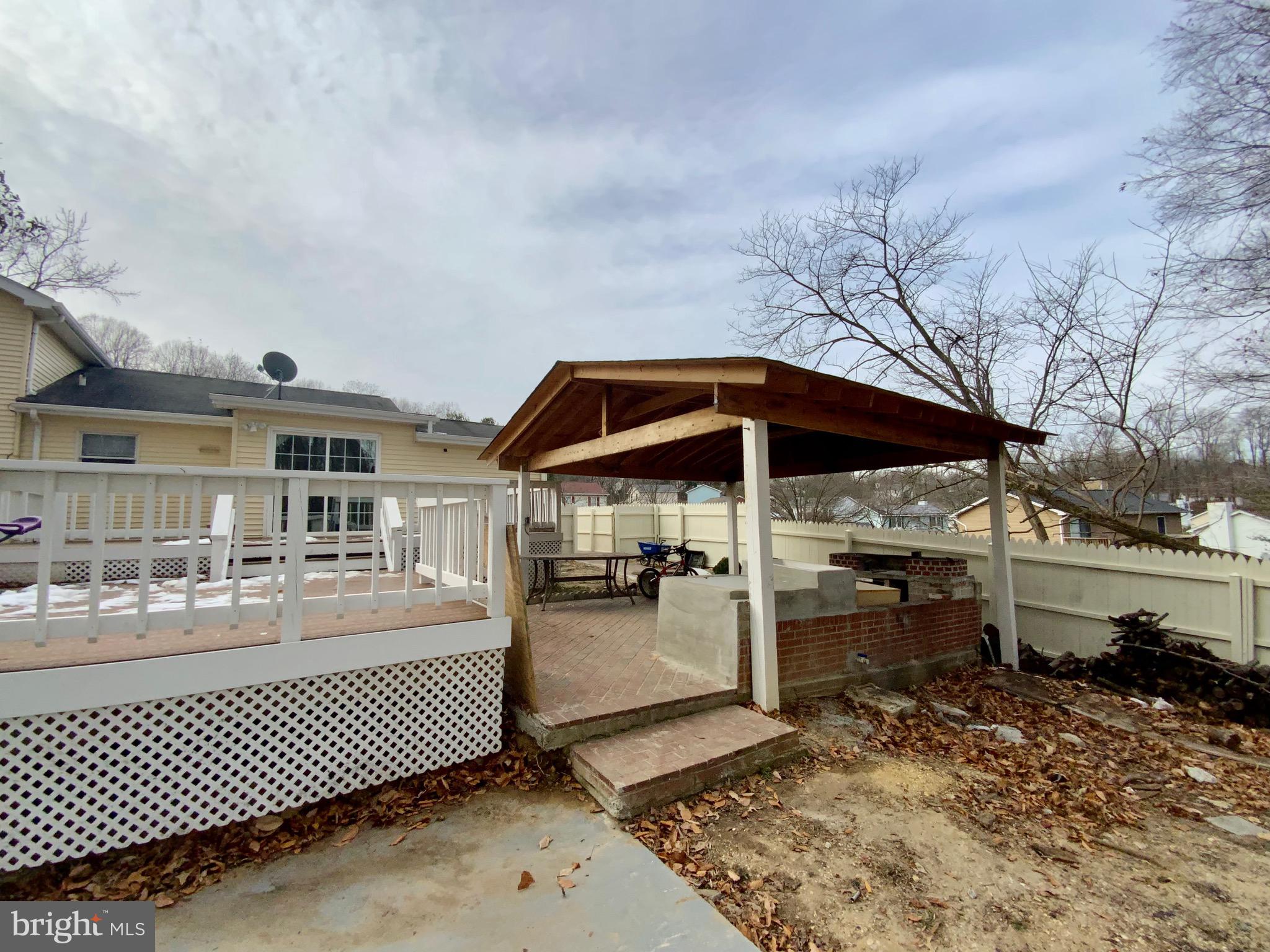 FORESTVILLE CENTER - Residential