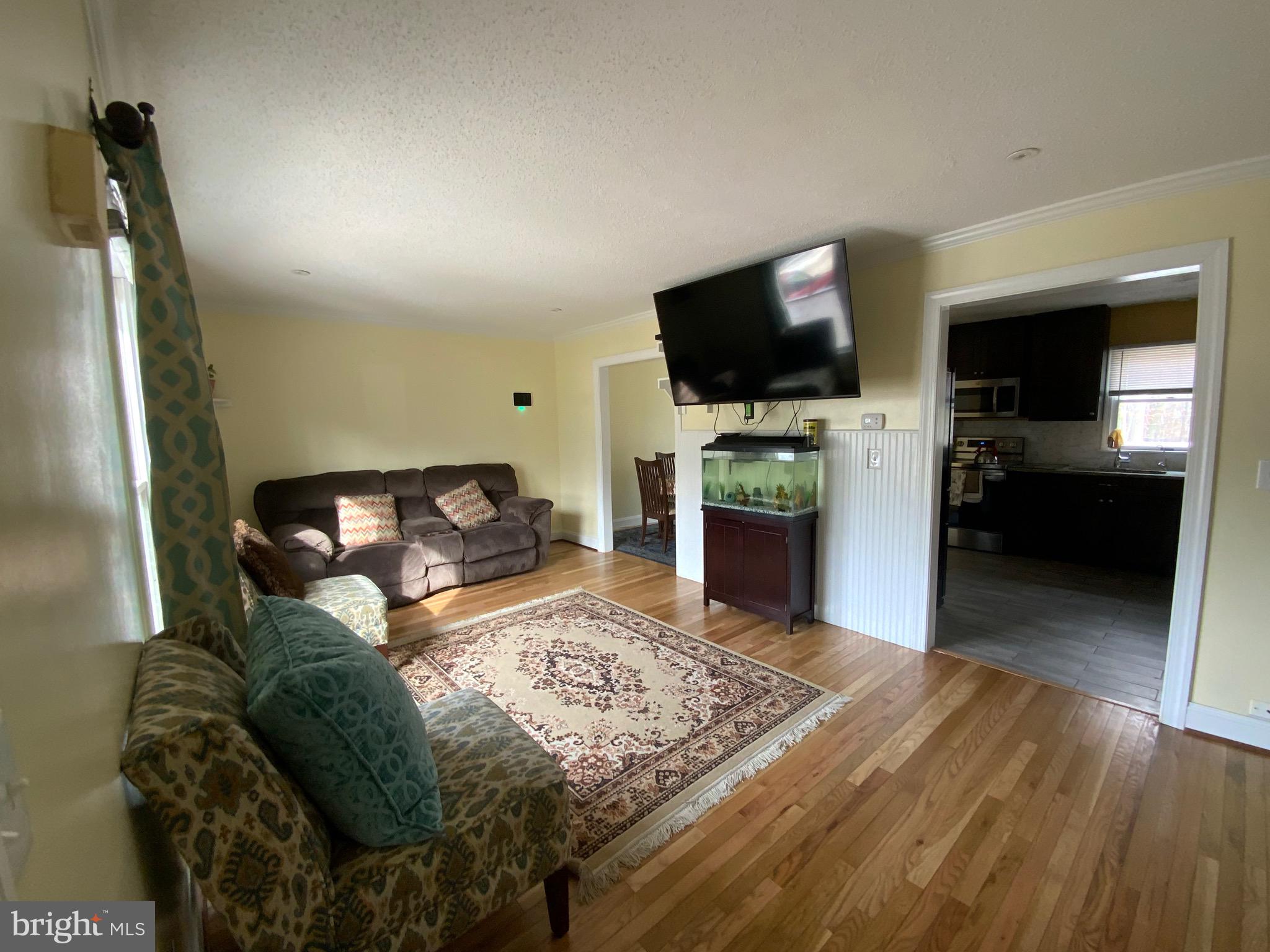 FORESTVILLE CENTER - Residential