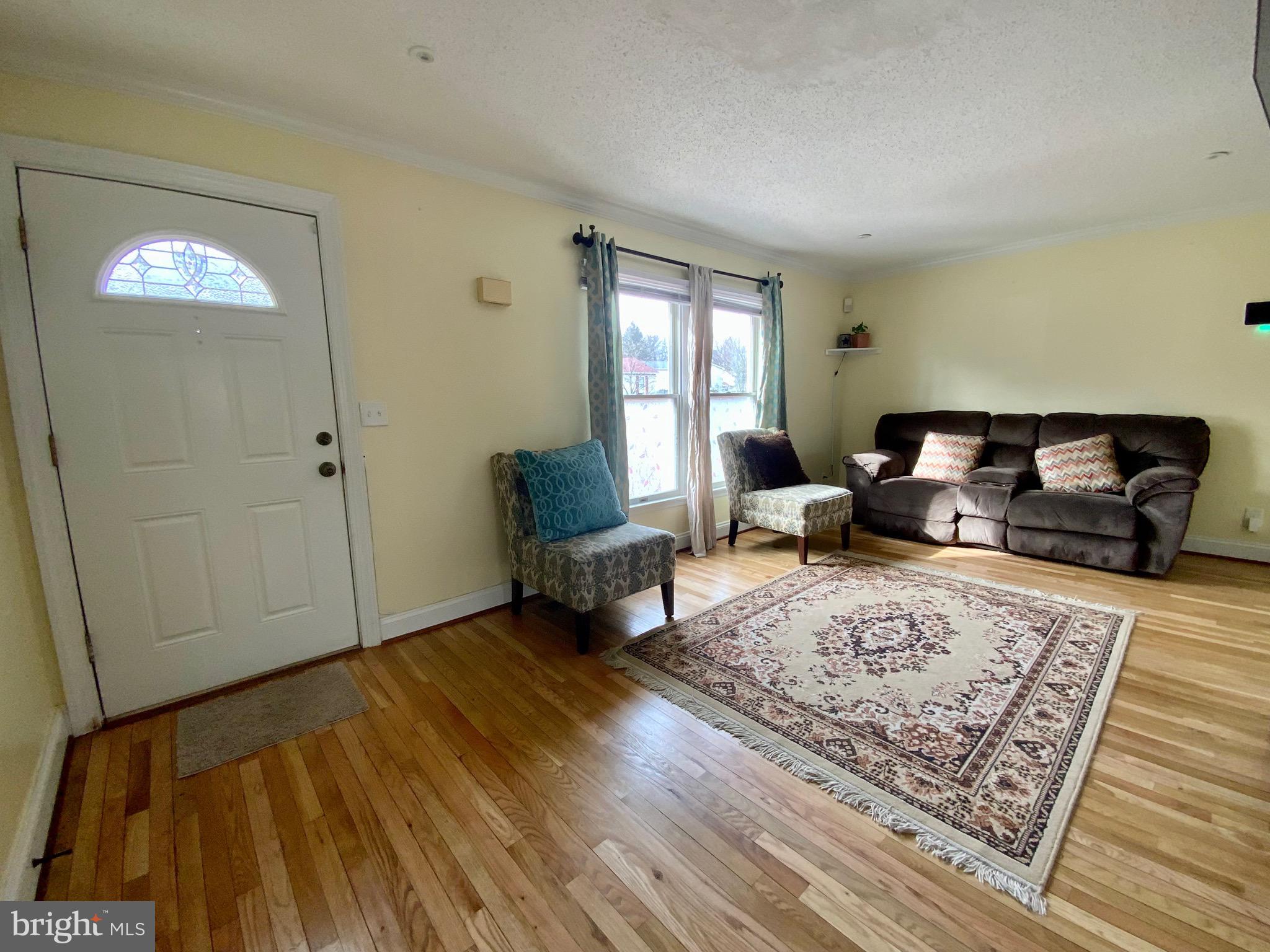 FORESTVILLE CENTER - Residential