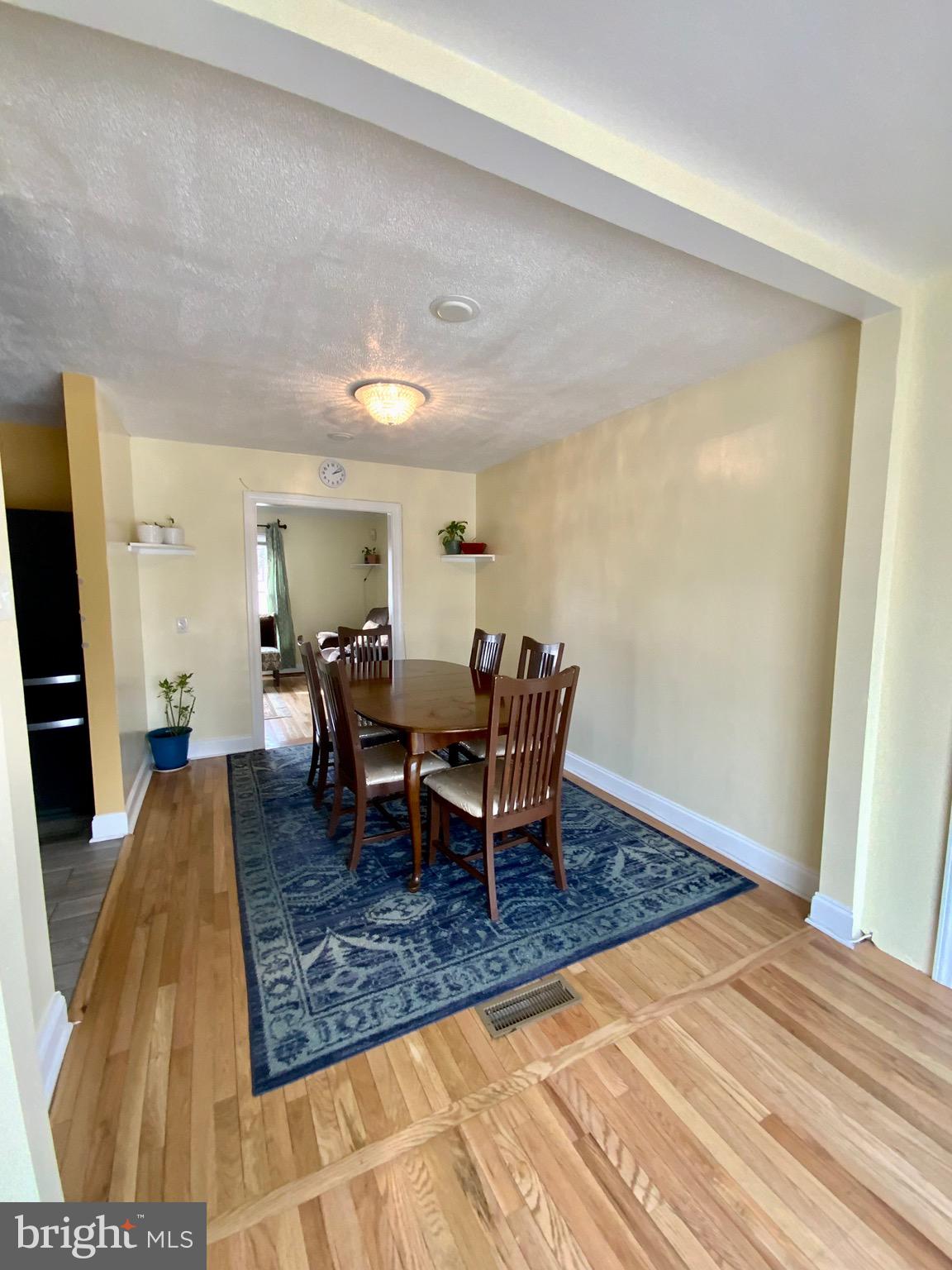 FORESTVILLE CENTER - Residential