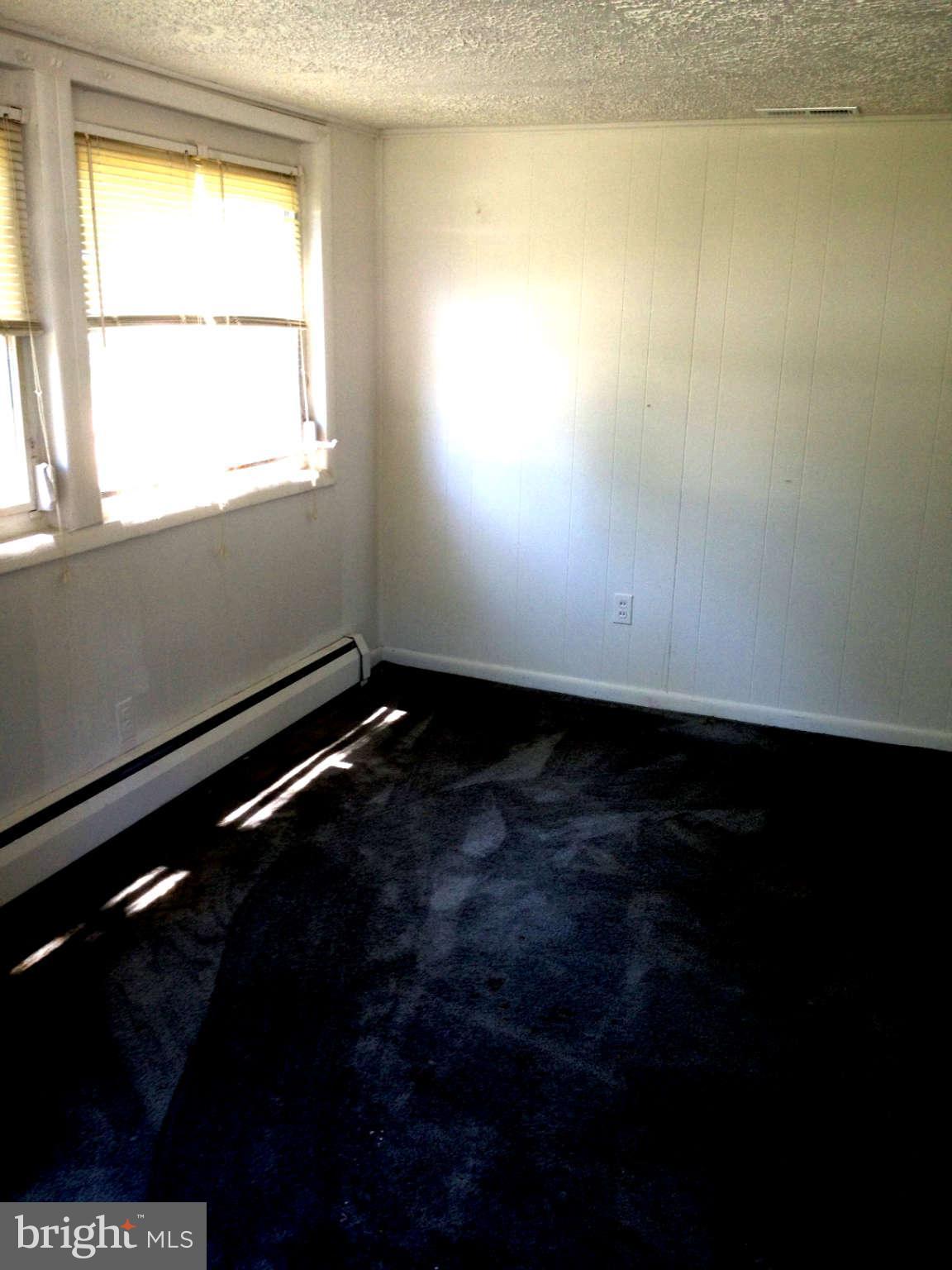 IDLEWILDE ACRES - Residential