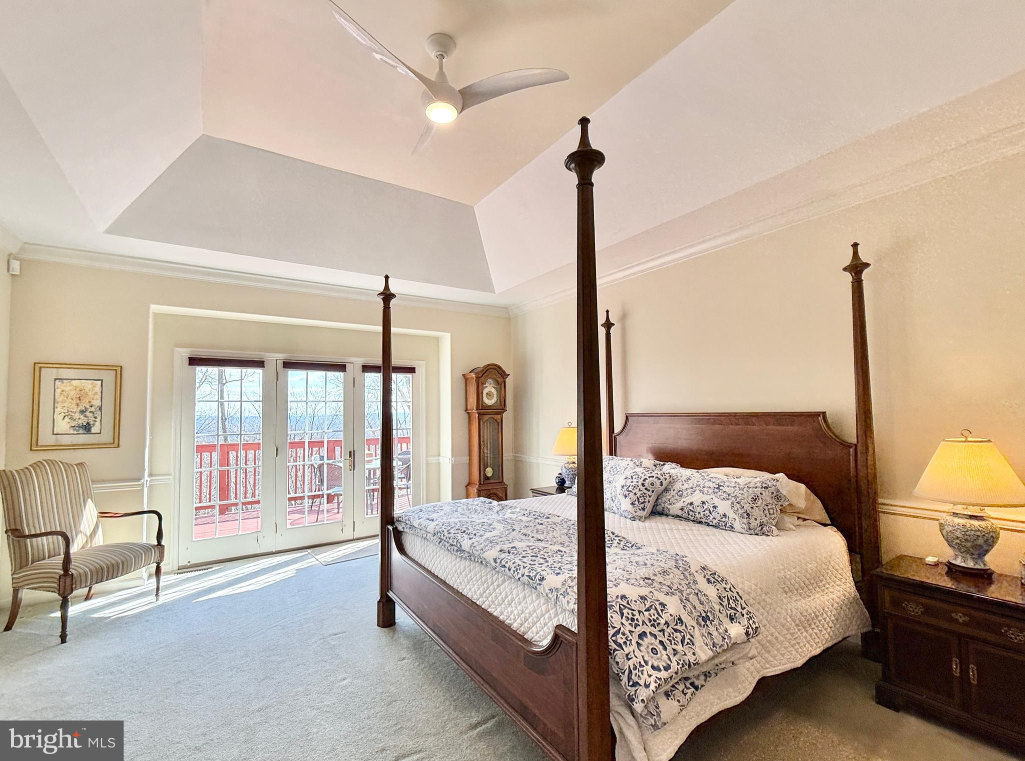 THE WOODS - Residential