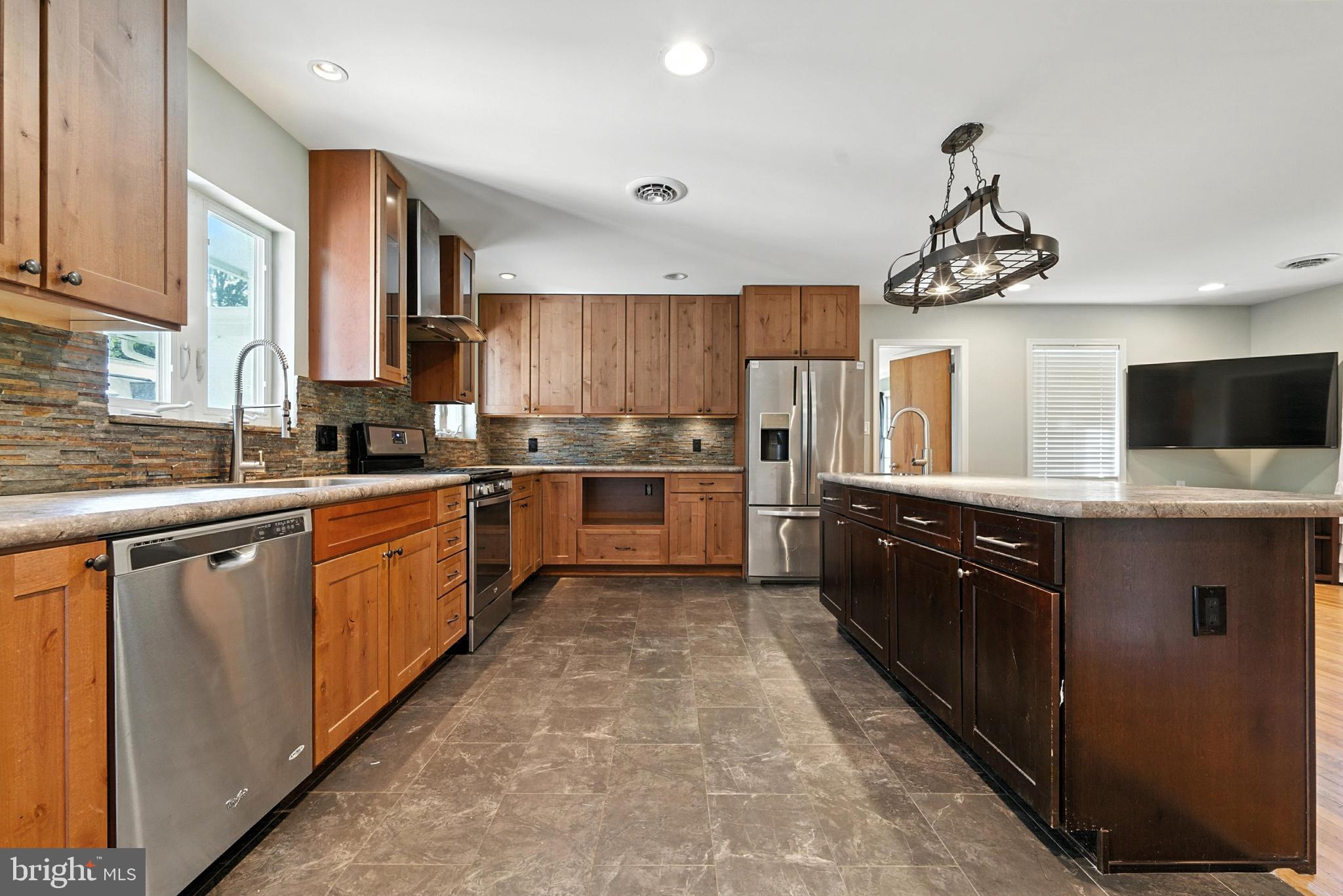 129 WHITE MARSH ROAD