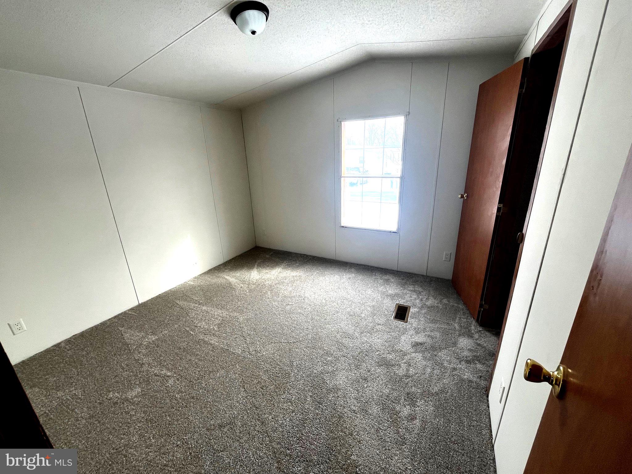 ROYAL CREST ESTATES - Residential