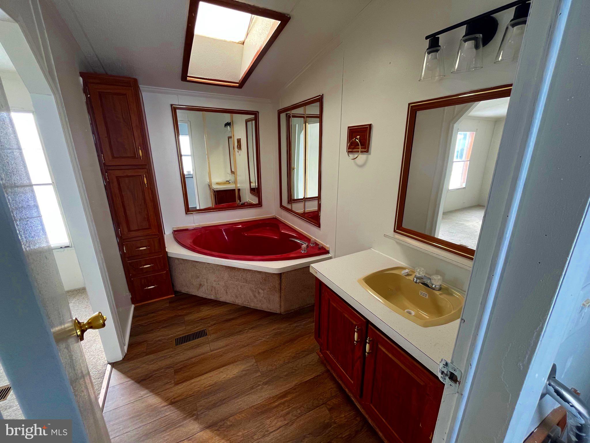 ROYAL CREST ESTATES - Residential