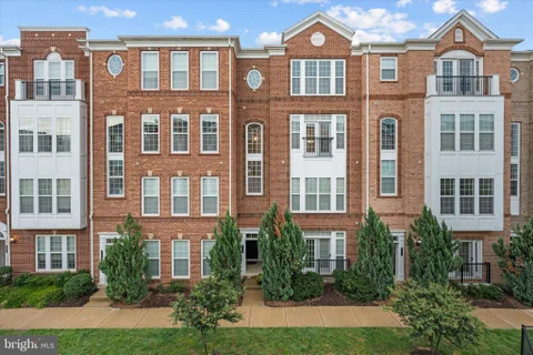 20643 Sibbald Square, Ashburn, VA 20147 - MLS#: VALO2136852