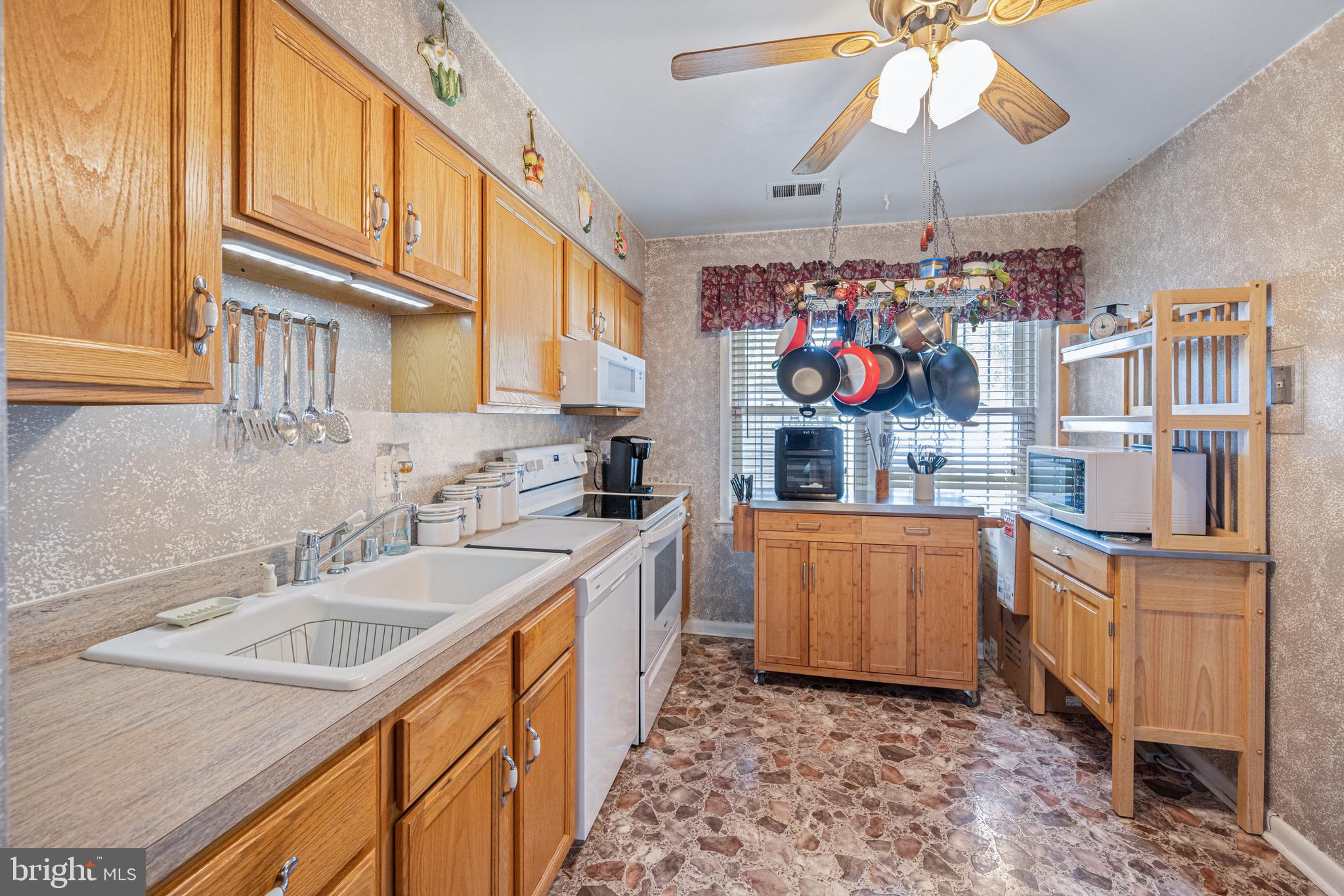 WINDBROOK - Residential