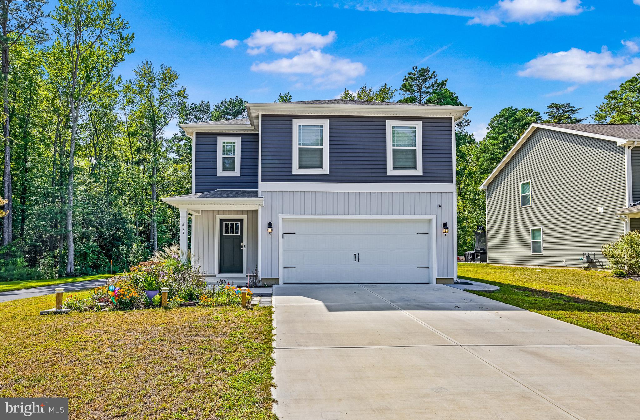459 CURRANT CIRCLE