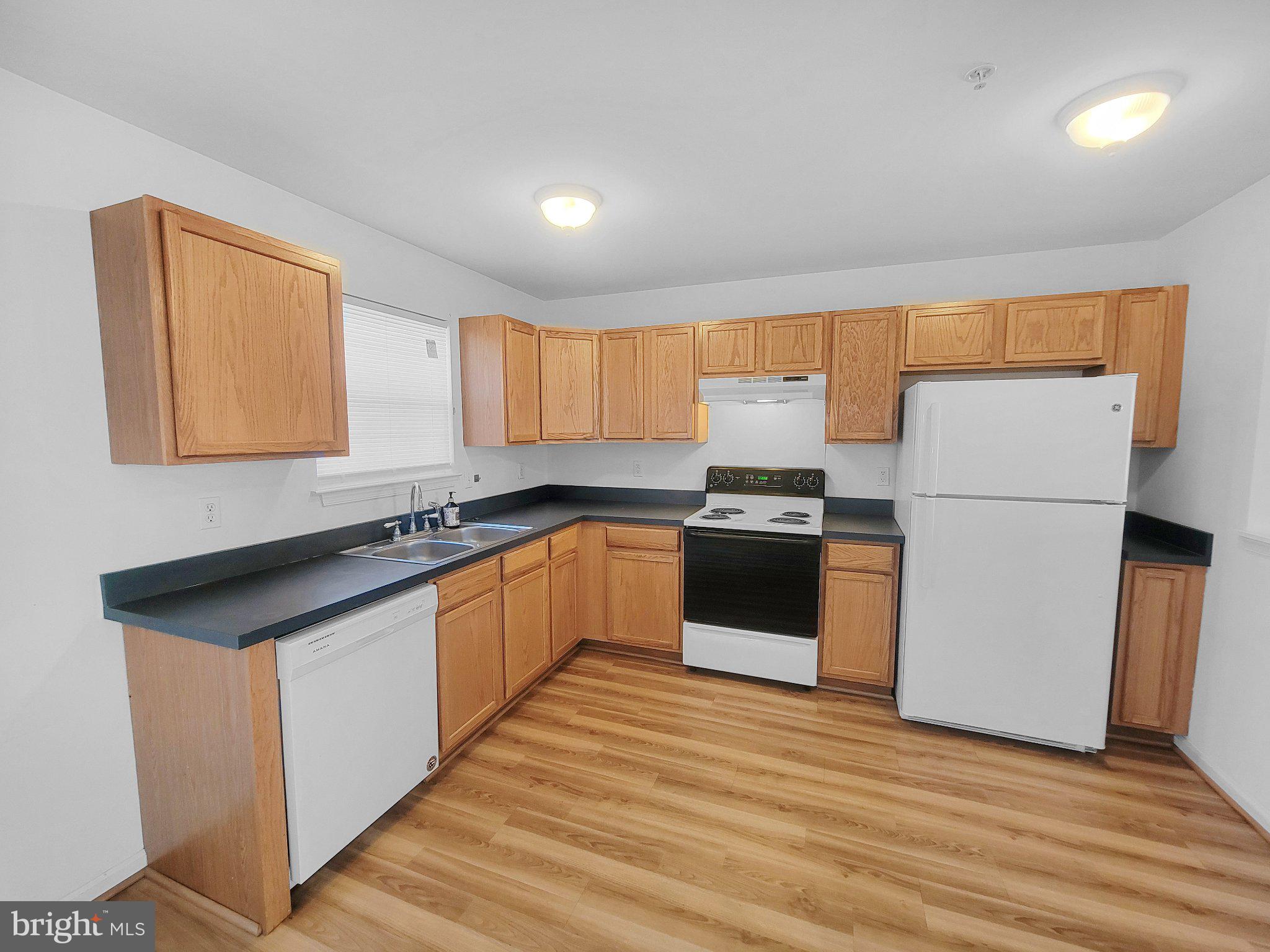 102 OYSTER CATCHER COURT