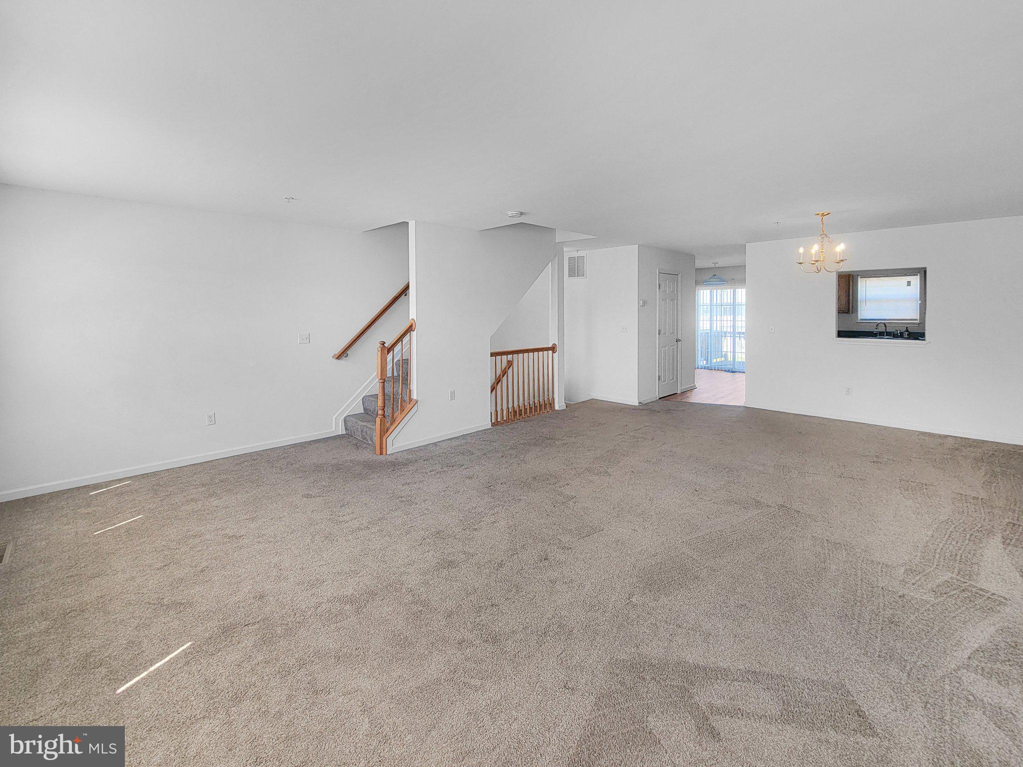 102 OYSTER CATCHER COURT