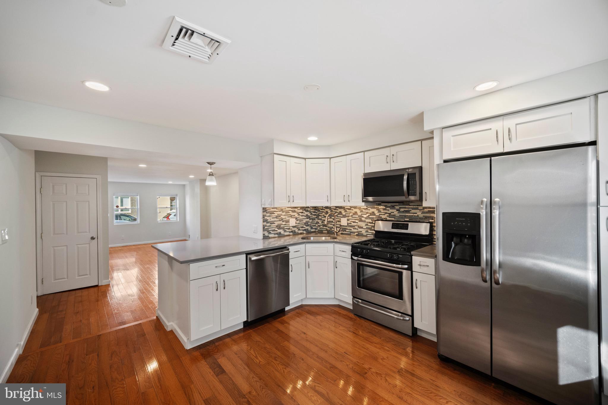 GRADUATE HOSPITAL - Residential