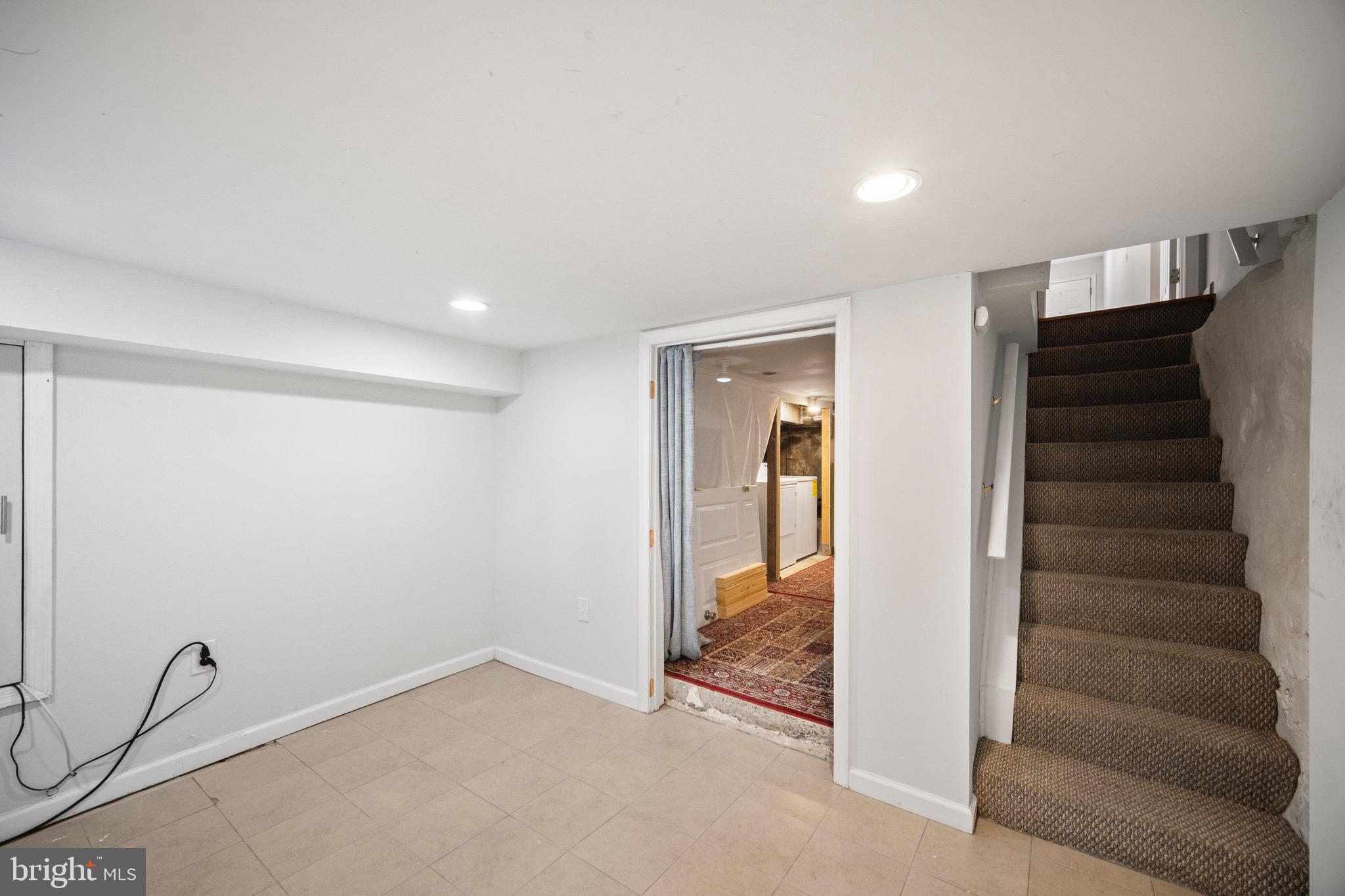 GRADUATE HOSPITAL - Residential