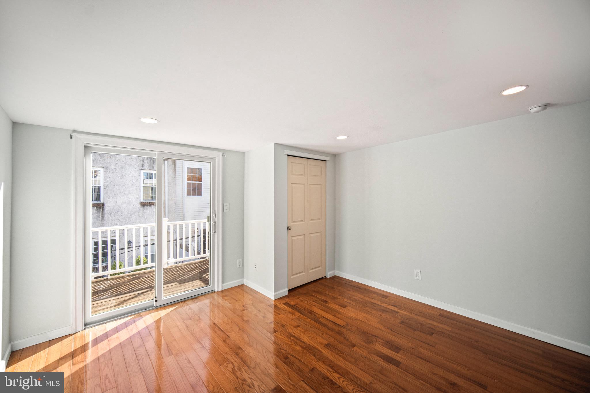 GRADUATE HOSPITAL - Residential