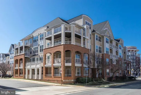 2700 Bellforest Court Unit 410, Vienna, VA MLS: VAFX2225770