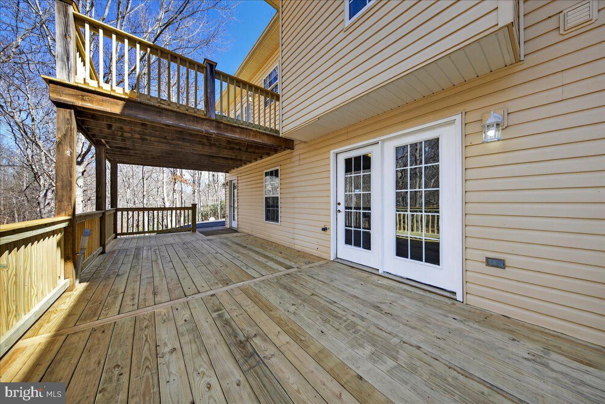 LAKE MONTICELLO - Residential