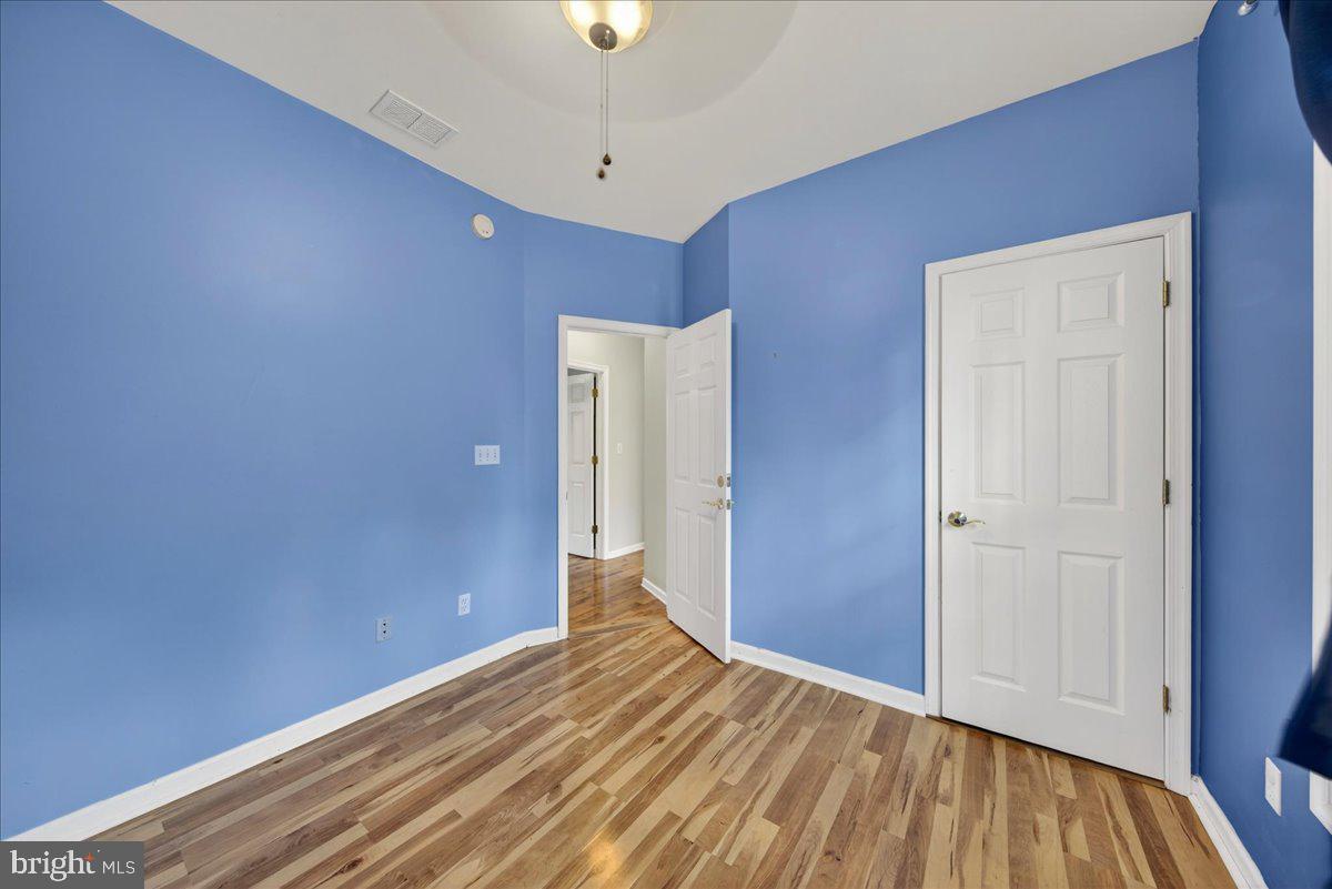 LAKE MONTICELLO - Residential