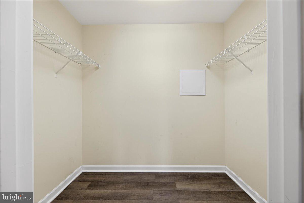 LAKE MONTICELLO - Residential