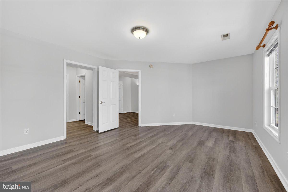 LAKE MONTICELLO - Residential