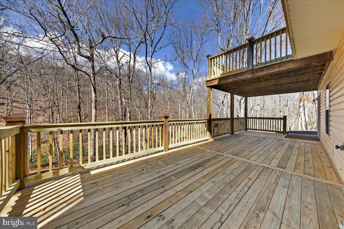 LAKE MONTICELLO - Residential