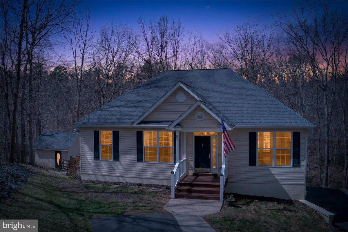 LAKE MONTICELLO - Residential